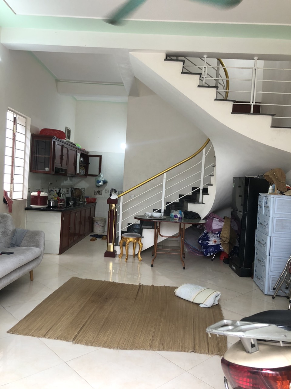 Bán nhà Cự Khối, Lô góc, ô tô 7 chổ, 41m2, 3 tầng, chỉ 3,35 tỷ.