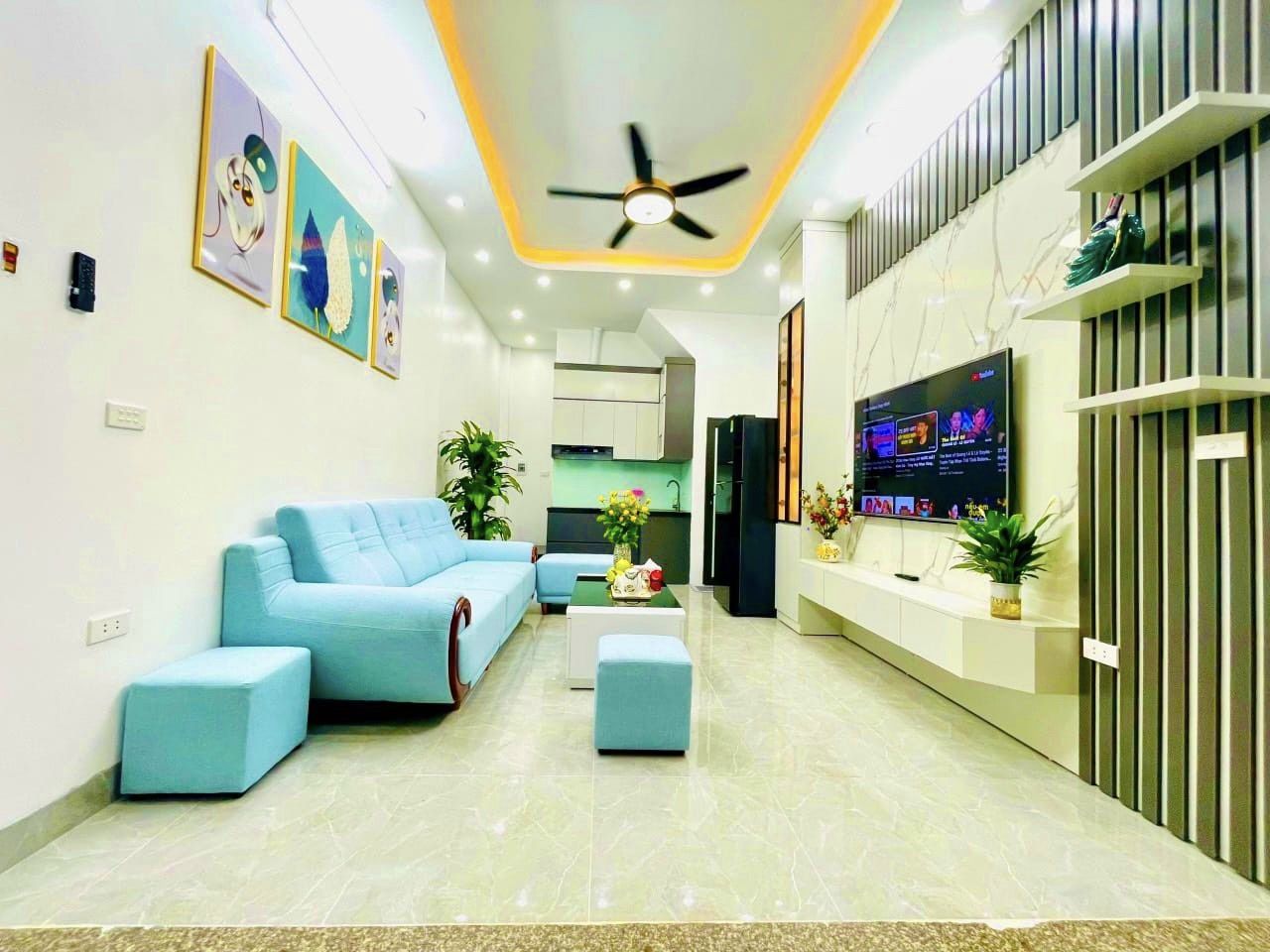 NHÀ ĐẸP 5 TẦNG QUẬN HAI BÀ TRƯNG DT: 32M2 MT:3.6M 3 PHÒNG NGỦ GIA:3.82 TỶ BAO GỒM FUN NỘI THẤT ĐẦY ĐỦ