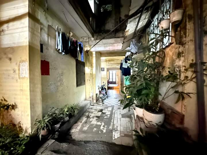 BÁN NHÀ TẬP THỂ DỐC THỌ LÃO, QUẬN HAI BÀ TRƯNG 1.1 TỶ.