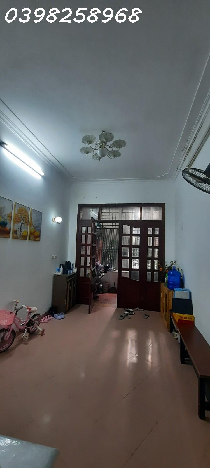 BÁN NHÀ CHÙA BỘC, 43m2x 4T, MT3.5m, Ô TÔ ĐỖ CỔNG, LÔ GÓC, KINH DOANH, CHỈ NHỈNH 5 TỶ