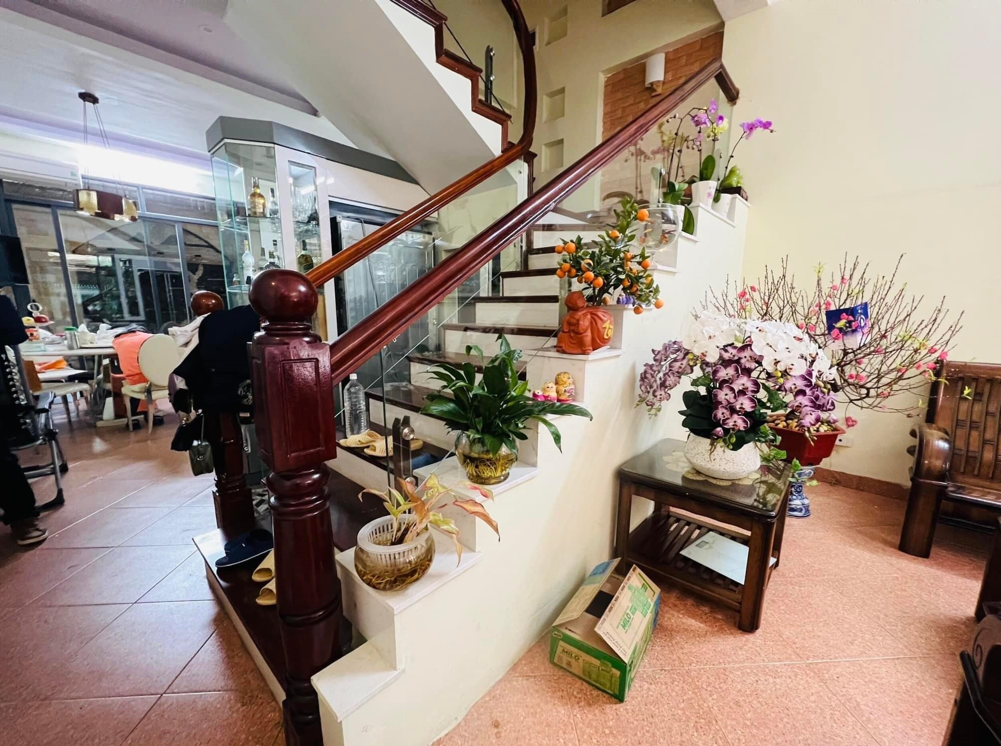 Bán nhà Trần Duy Hưng Cầu giấy ô tô, KD 65m mt 5m chỉ 12,5 tỷ