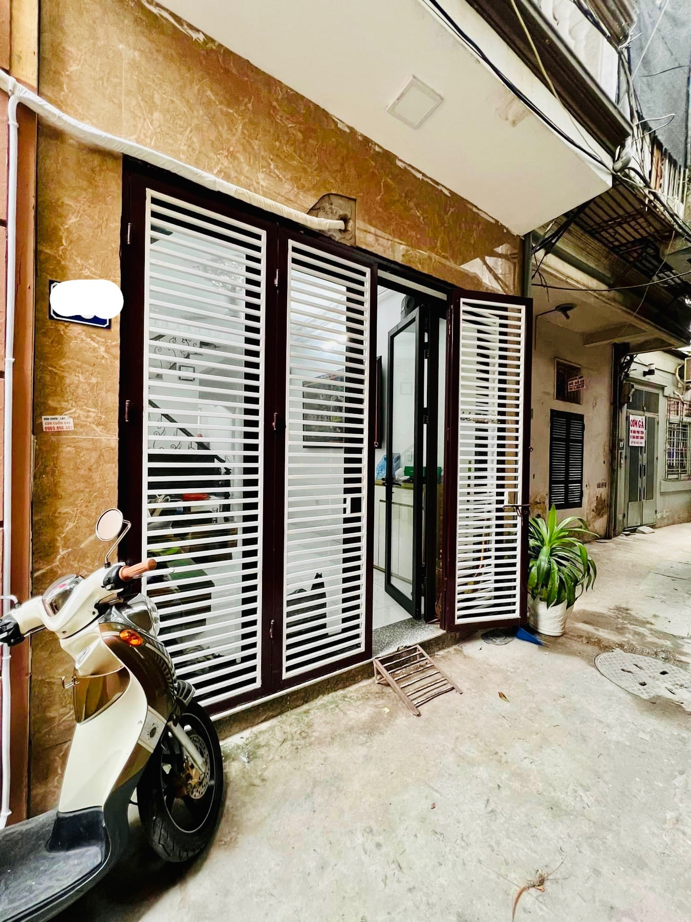 Bán nhà Lạc Trung 47m2 x 4.15 tỷ, 3 PN, ở sướng, sát ô tô, 3 thoáng, nở hậu