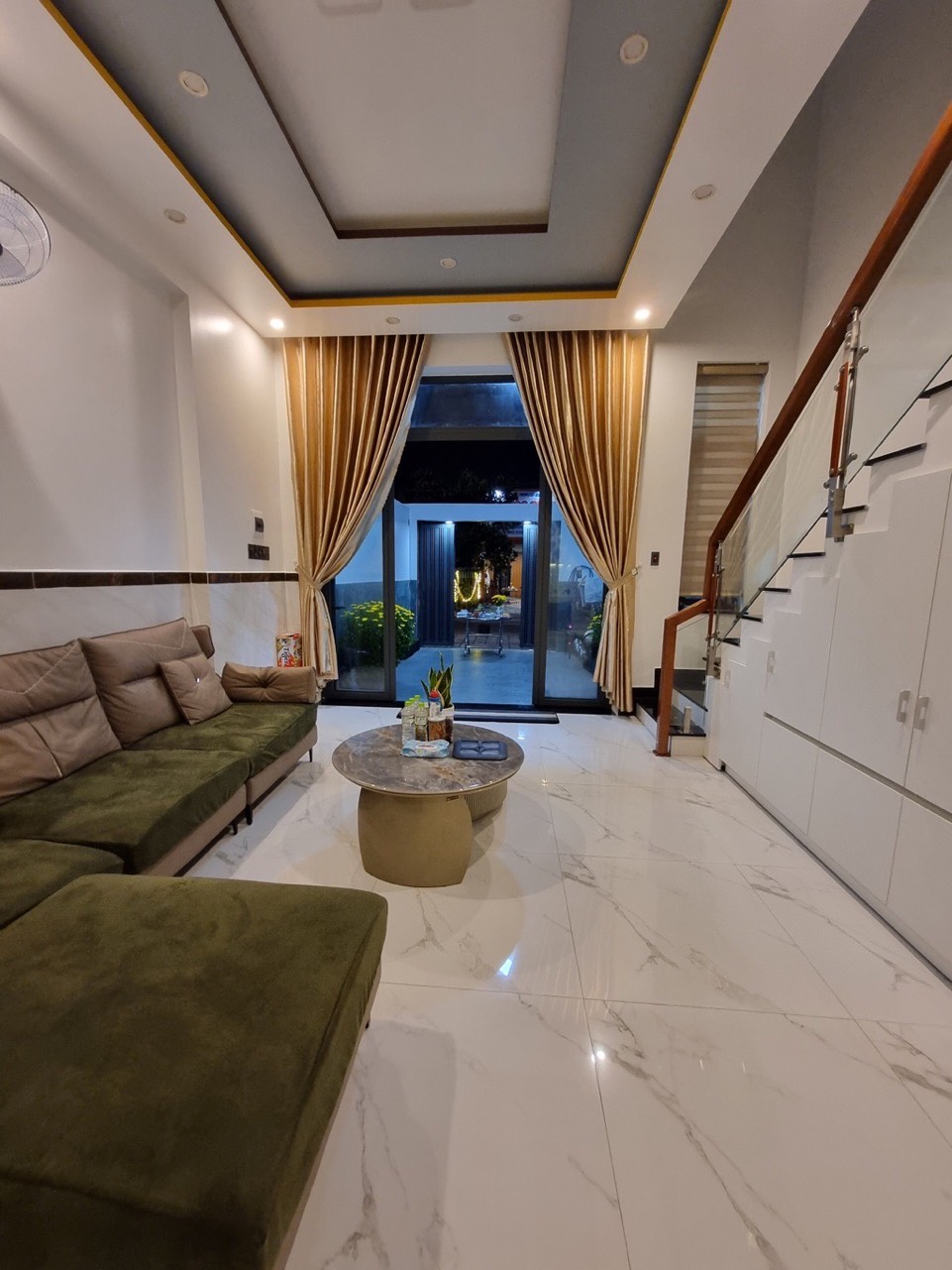 CHÀO BÁN NHÀ MẶT TIỀN ĐƯỜNG 7M5 3 TẦNG MỚI XÂY THIẾT KẾ CỰC ĐẸP. NẰM BÊN CẠNH SÔNG CẨM LỆ. HÒA CHÂU-HÒA VANG- ĐÀ NẴNG