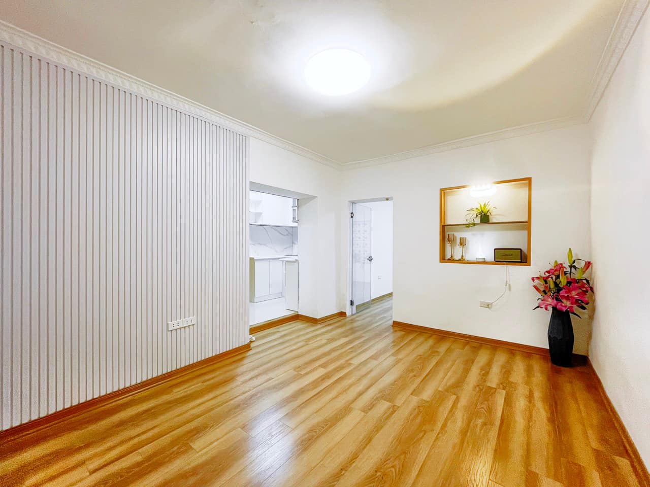 BÁN CĂN TẬP THỂ TRUNG TỰ ĐẸP LONG LANH - TRUNG TÂM ĐỐNG ĐA, NGÕ Ô TÔ