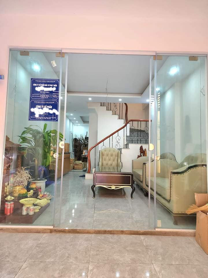 NHÀ MỚI KOONG - KHÁCH MUA VỀ MỞ LÀM VĂN PHÒNG CÔNG TY - CÁCH ÔTÔ 20M PHỐ THÁI THỊNH QUẬN ĐỐNG ĐA NGÕ THÔNG RỘNG DT:53M2