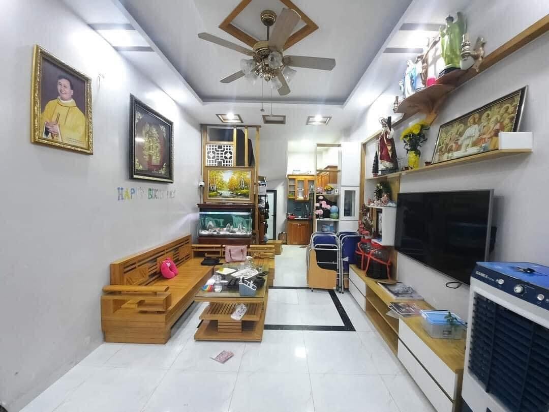 NHÀ NAM DƯ-LĨNH NAM-ÔTÔ ĐỖ CỬA-MẶT NGÕ KINH DOANH-Giá chỉ 3.95 TỶ.E. ĐỊNH: O967**592**566