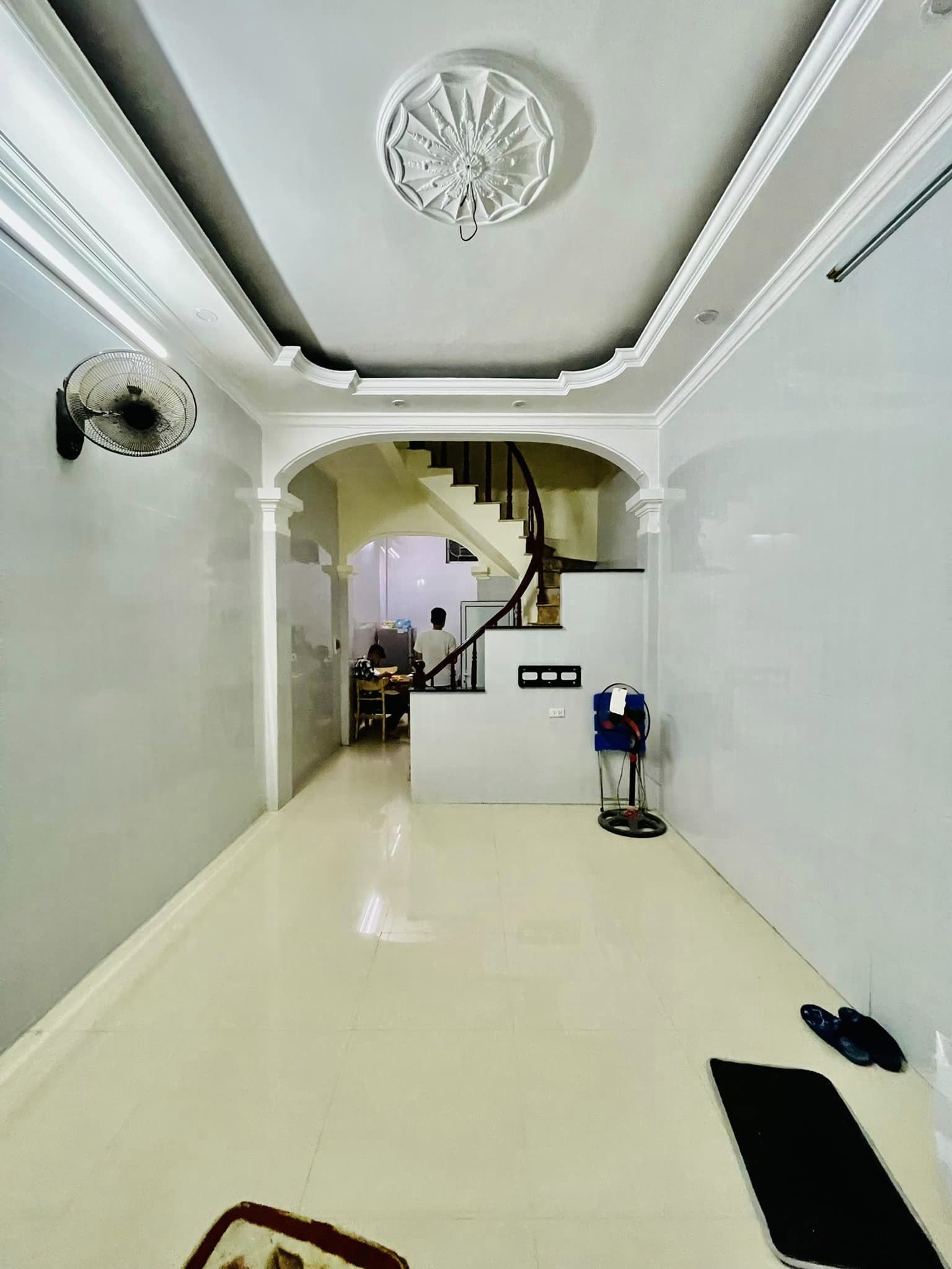 BÁN NHÀ NGÕ 18 Định Công Thượng, 41M2x4T GIÁ CHỈ 4.4 TỶ