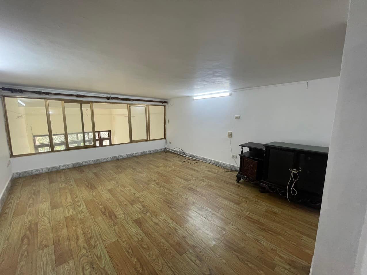 Bán nhà mặt phố sô .61 Phố Huế - Hè rộng-KD sầm uất: 186M2, 72.5 TỶ mặt tiền rộng