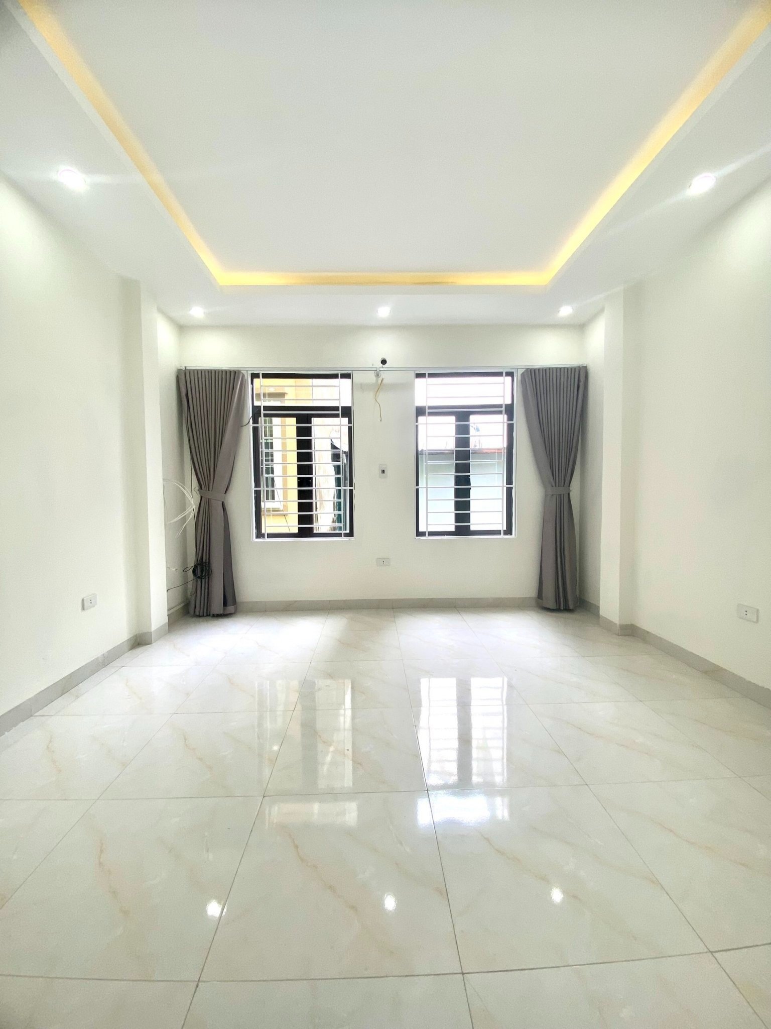 Bán nhà Trần Phú - Hà Đông 35m*5T*MT4m, nhà mới lô góc, gần phố ở sướng - chỉ 3.2 tỷ.