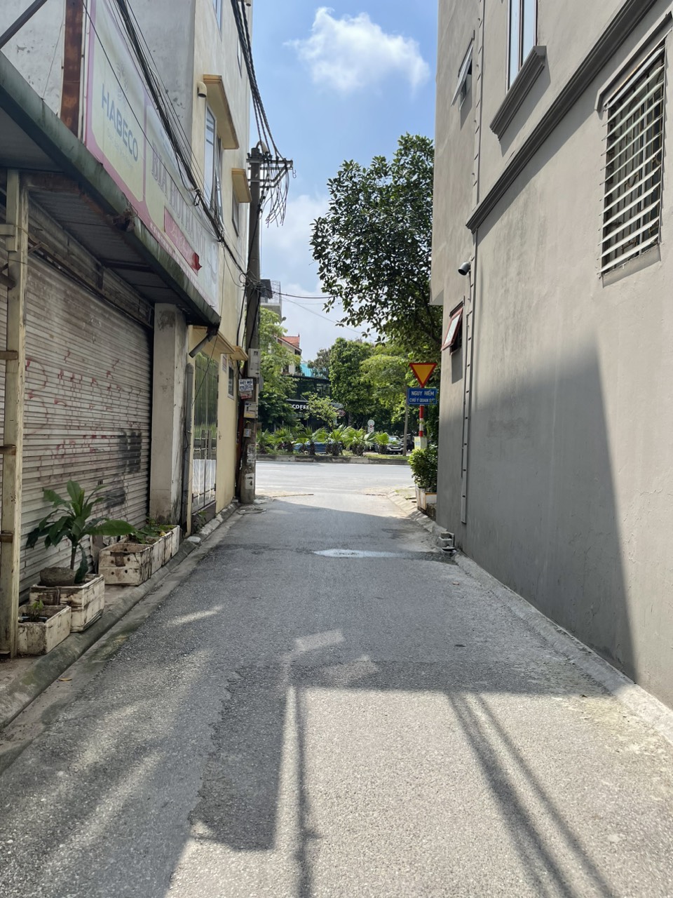 NHÀ ĐẸP DÂN XÂY - LÔ GÓC – GẦN PHỐ LỚN - KHU VỰC PHÁT TRIỂN TỪNG NGÀY