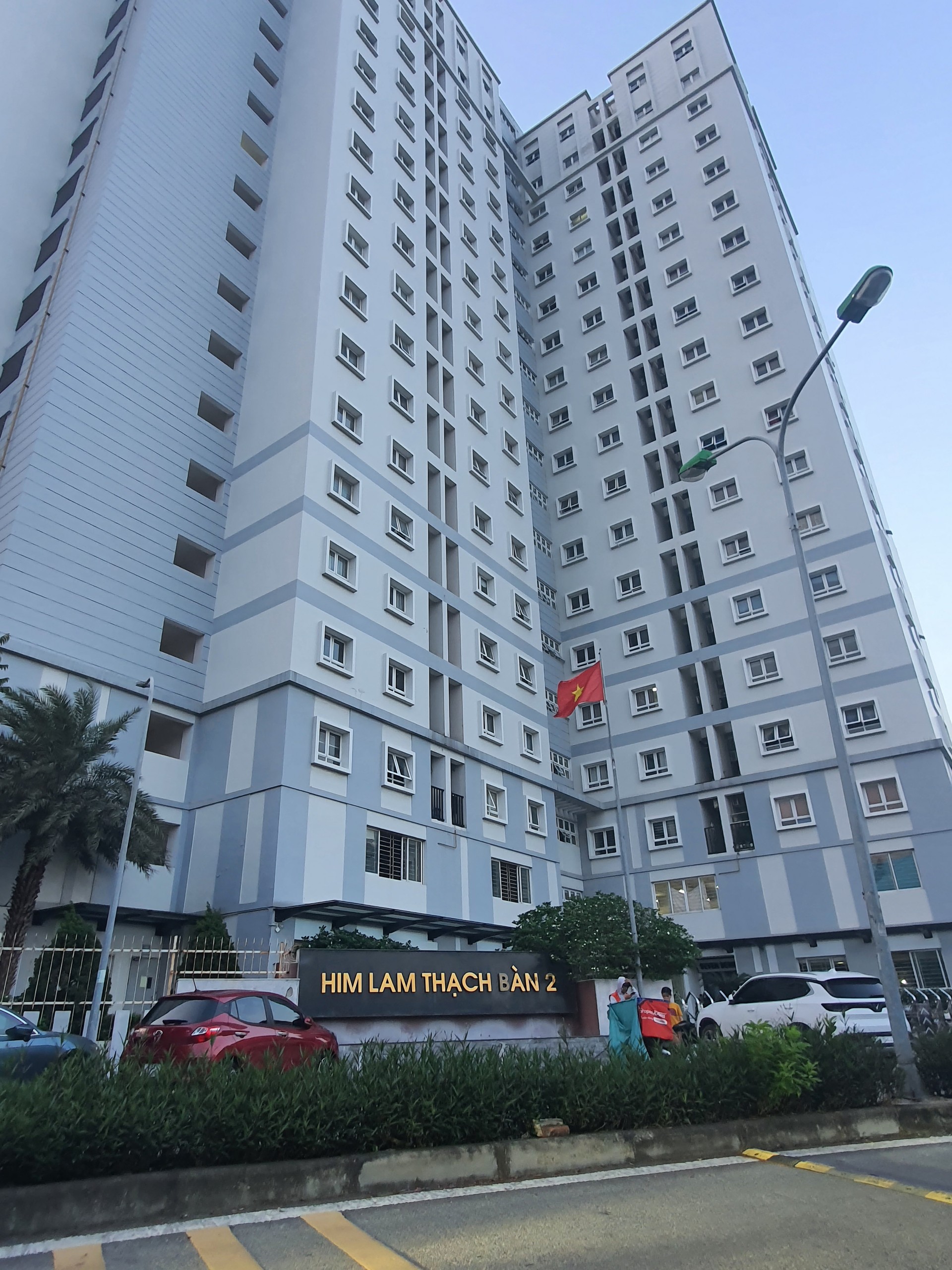 Bán CC Him Lam Thạch Bàn, Full nội thất, 65m2, 2PN, nhĩnh 1 tỷ.