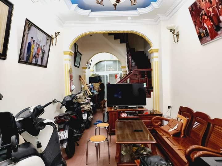 Bán nhà Nguyễn Trãi, Thanh Xuân, ô tô đỗ cửa, ở ngay 5 tầng 40m2 giá 7.6 tỷ