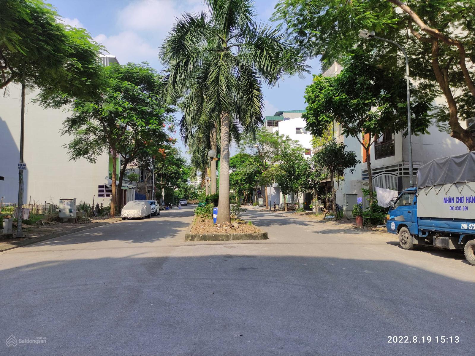 Bán 80m2 đất, Việt Hưng, đường đôi, vỉa hè, ô tô tránh, KD, Cạnh Vinhomes, Giá 12 tỷ