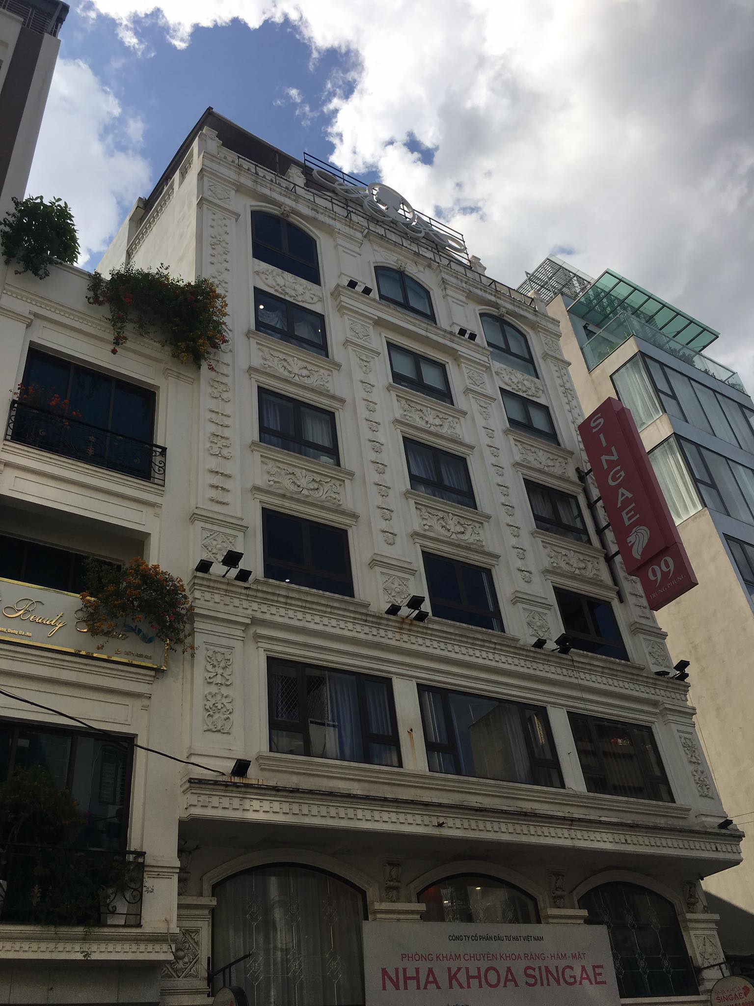 Siêu phẩm Cù Chính Lan, Thanh Xuân, ô tô KD 110m, 4 tầng. Giá 14.3 tỷ.