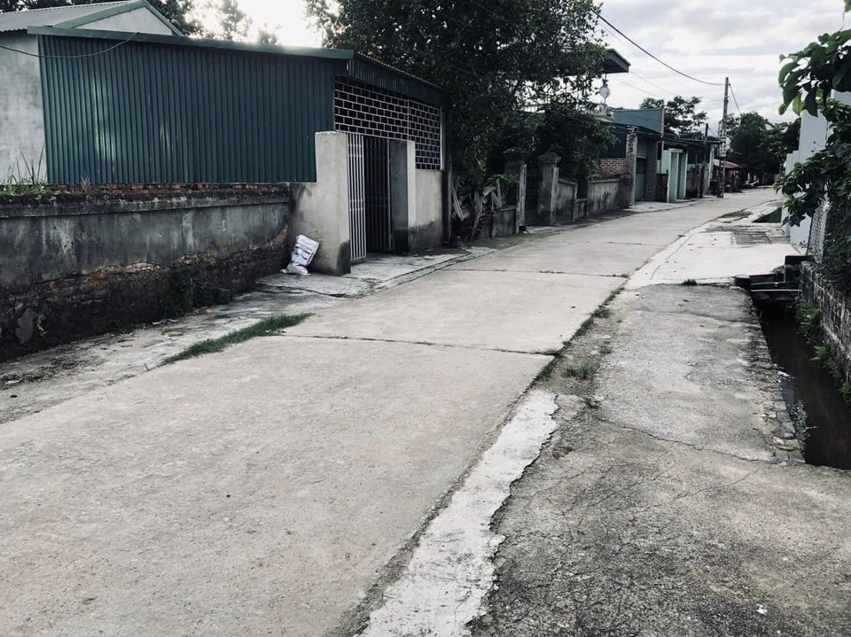 Gia đình cần bán mảnh đất tại khu C17 Thanh Xương