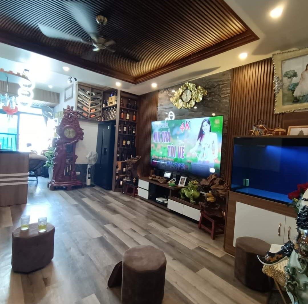 Bán chung cư Cầu Giấy view ĐỈNH Hò Tùng Mậu 60m2 - 2.5 tỷ