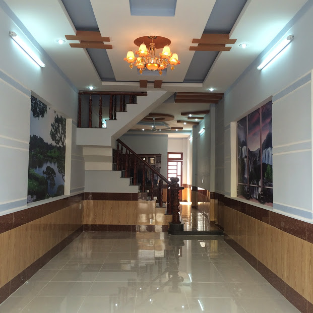 Bán ngôi nhà 133m2 phố Âu Cơ, Tây Hồ Gara 2 Ô tô tránh Kinh doanh đắc địa 17.5 Tỷ