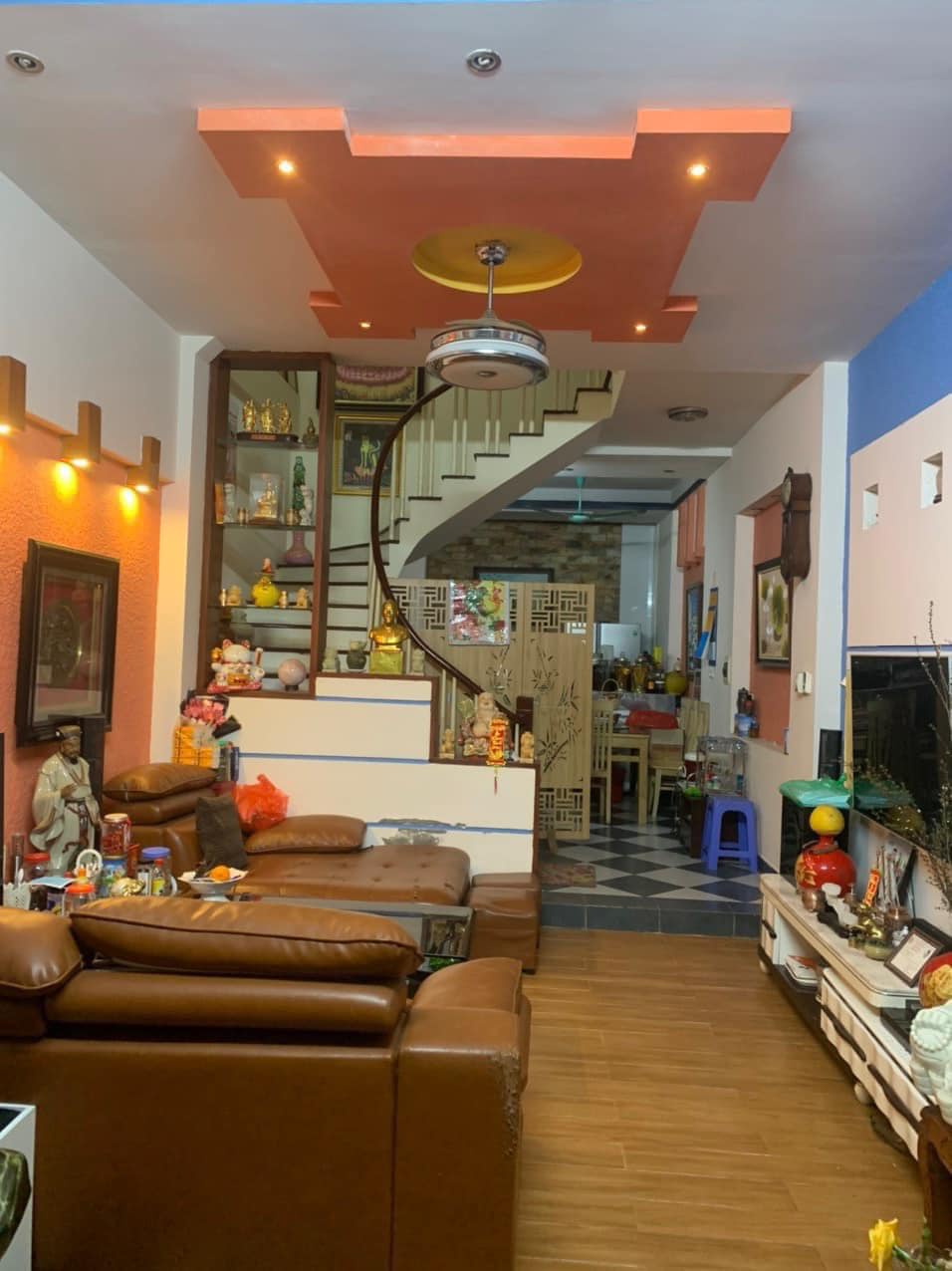 Bán nhà rất thoáng, nở hậu Quan Nhân Thanh Xuân 60m 5 tầng 5.9 tỷ