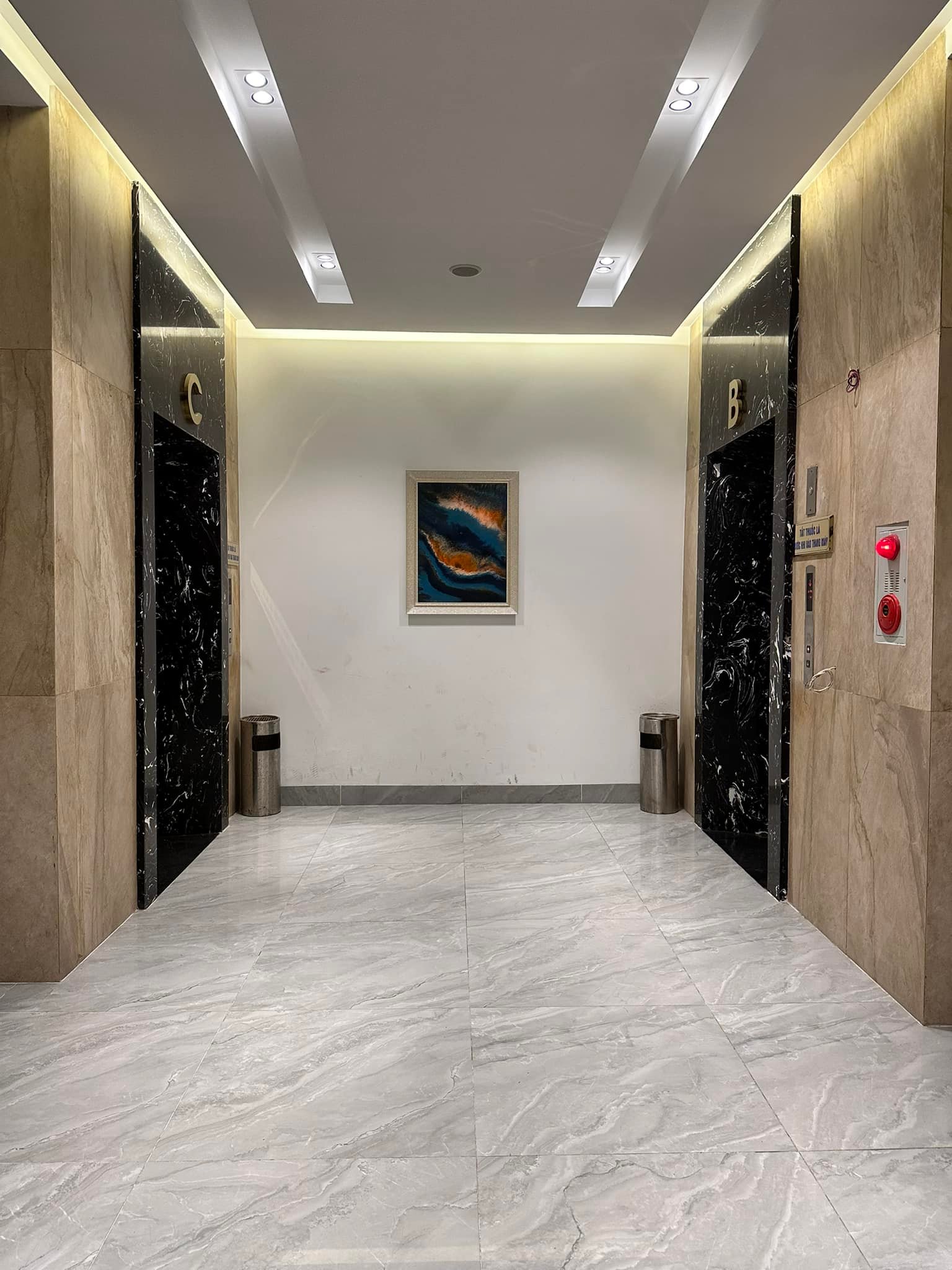 CC CAO CẤP A4 HÀM NGHI 126M2 T4, CĂN GÓC TẶNG NỘI THẤT Ở VIP 3.9 TỶ