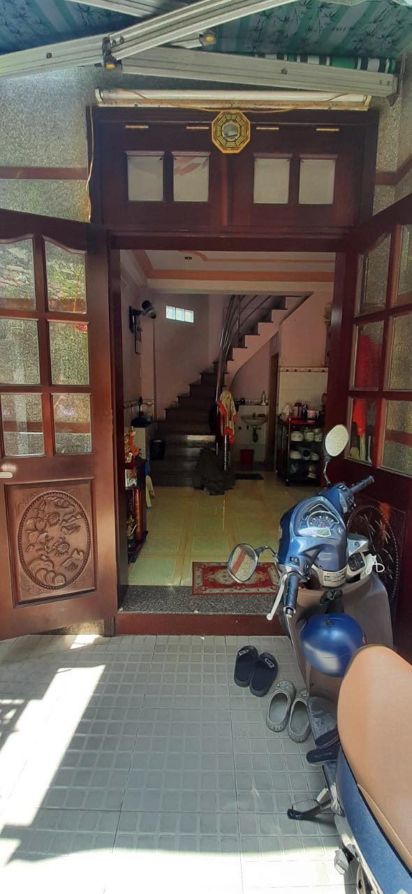 CHỦ GẤP BÁN GIẢM SÂU KHÁCH TRẢ GIÁ LÀ CHỐT P8 TÂN BÌNH,GẦN CHỢ VẢI T BÌNH LÔ GÓC 2 MẶT HẺM 4 TẦNG CHỈ NHỈNH 4 TỶ