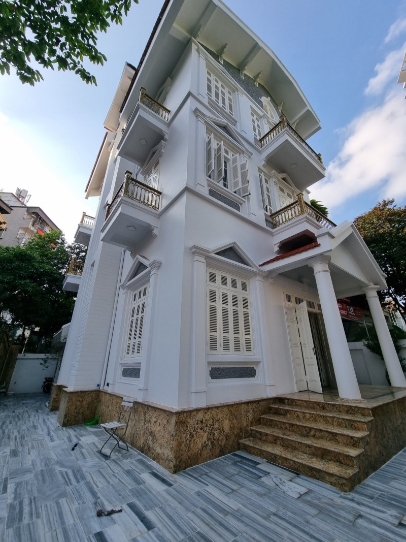 SIÊU PHẨM MẶTPHỐ TRUNG KÍNH, DT 290M, 5 TẦNG, LÔ GÓC 4 THOÁNG, HƯỞNG THỤ, AN SINH ĐỈNH CAO, 82 TỶ.