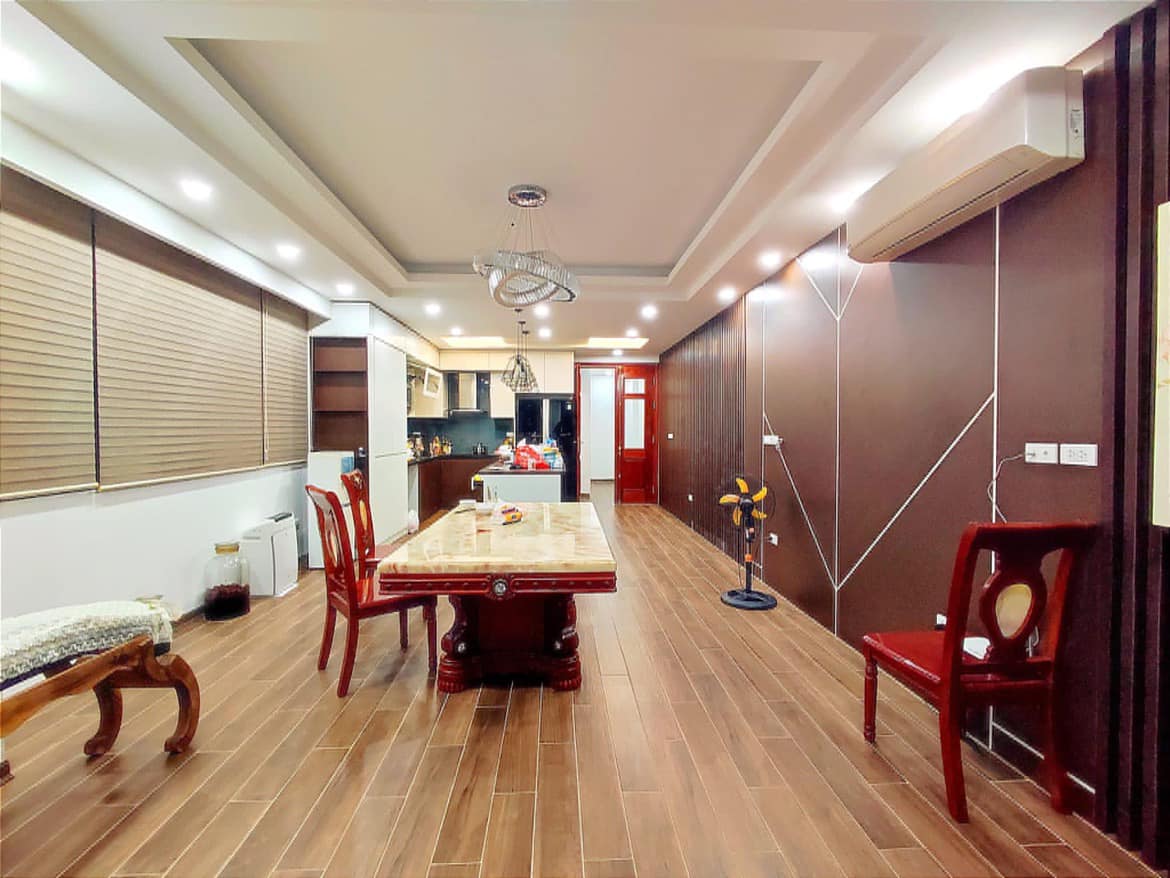 Bán căn nhà 91m2 phố Âu Cơ, Tây Hồ Gara Ô tô thông Vỉa hè Kinh doanh siêu tốt 9.4 Tỷ