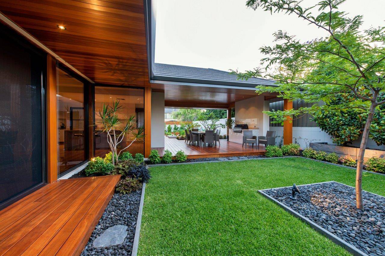 Cho thuê 2 căn biệt thự 1600m2 ngay trung tâm phường 1