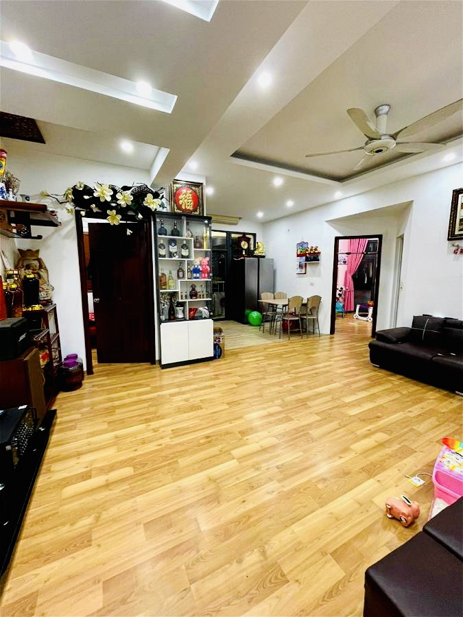 BÁN CĂN HỘ CHUNG CƯ LOCOGI19 25 TÂN MAI - 90M 2 NGỦ - DƯỚI 3 TỶ NHÀ ĐẸP FULL NỘI THẤT 2 BAN CÔNG SỔ ĐỎ LÂU DÀI