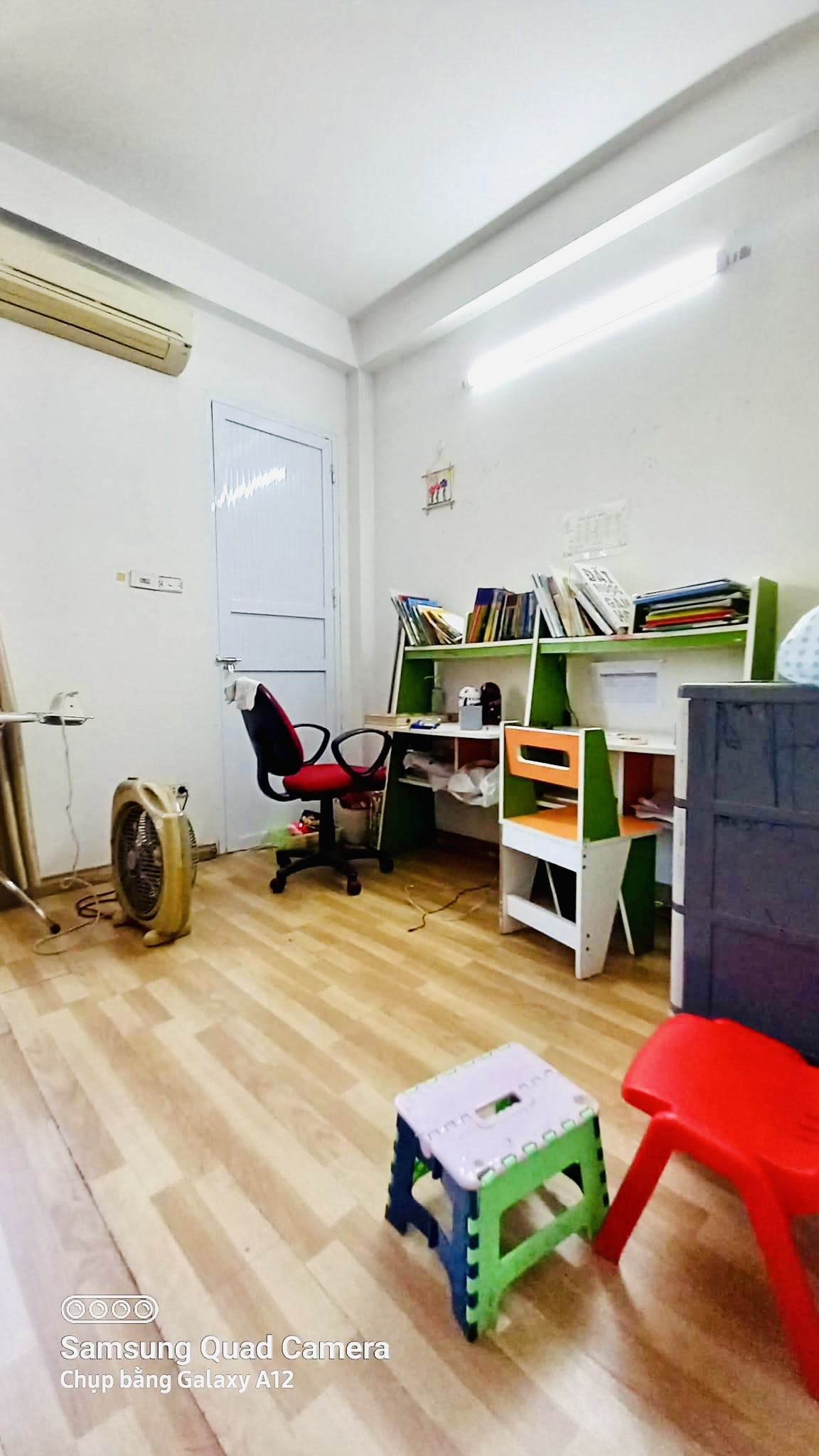 BÁN NHÀ LĨNH NAM QUẬN HOÀNG MAI - 36M 4 TẦNG MT 4M - CHỈ 3 TỶ NGÕ THÔNG RỘNG 20M RA OTO TRÁNH NHÀ ĐẸP Ở SƯỚNG