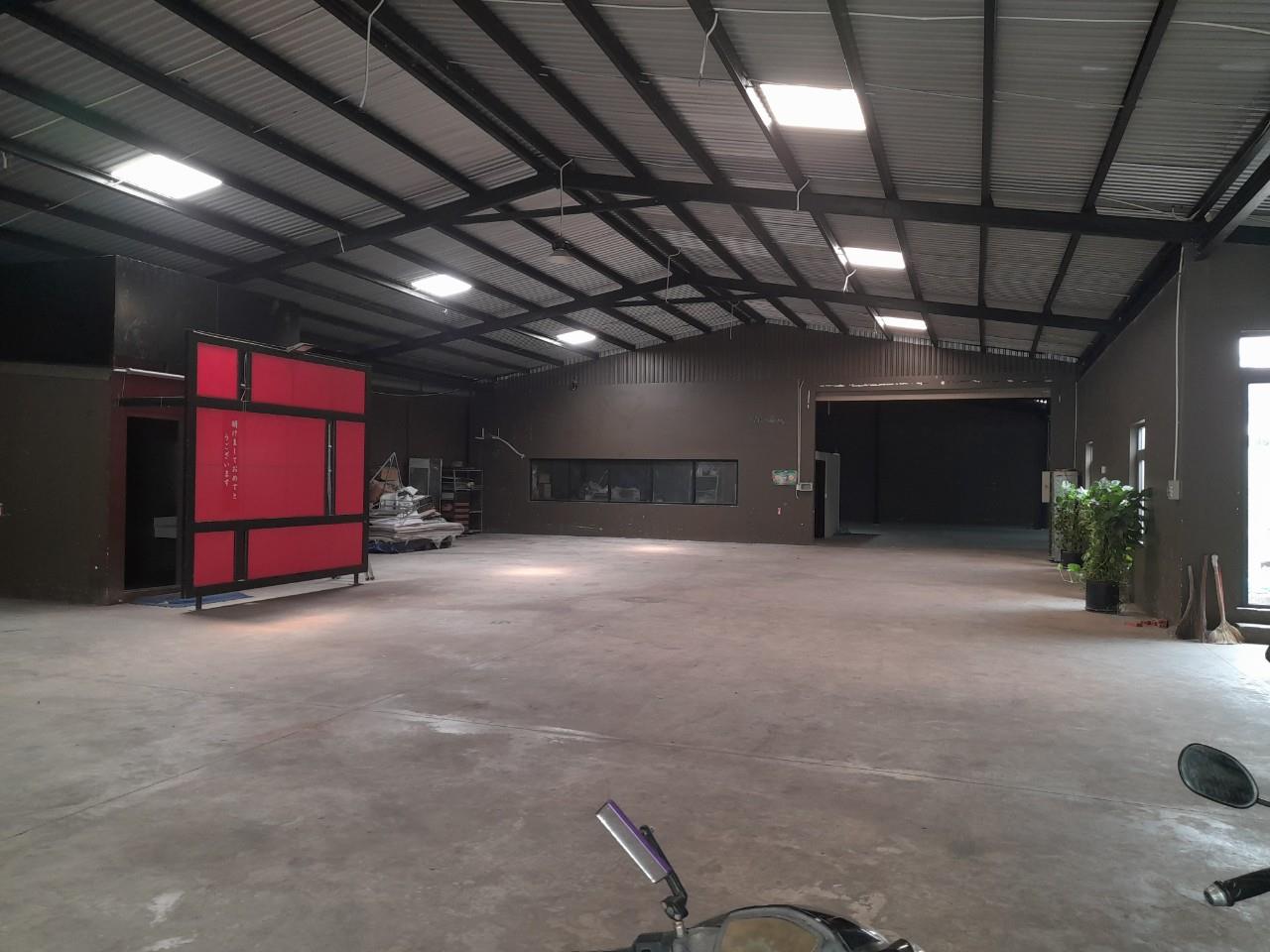 Địa chỉ số 33 Nguyễn Văn Dung. 1600m2