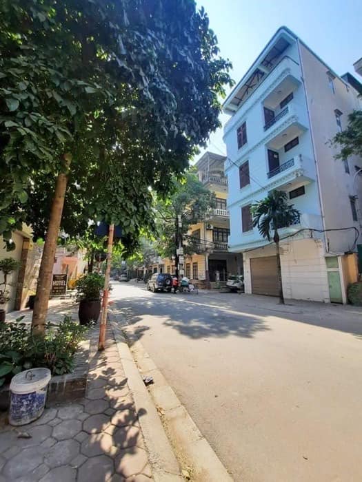 BÁN NHÀ PHỐ KIM ĐỒNG, ÔTÔ TRÁNH LÔ GÓC 2 MẶT TIỀN VỈA HÈ 50MX5T MT 5,5 11,8 tỷ