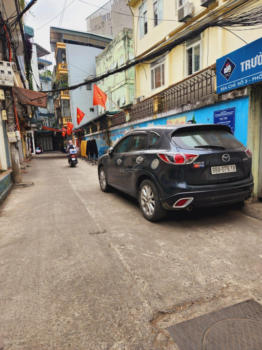 Bán đất Phố Lê Lai, Hà Đông - 63m2, mặt tiền 5,5m - ô tô 7 chỗ vào nhà, 6,3 tỷ