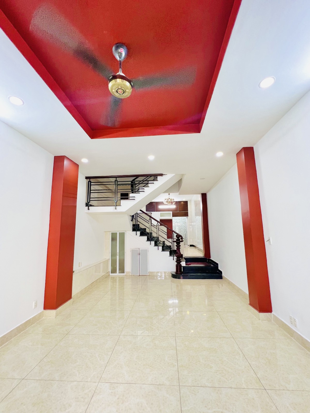 Nhà Huỳnh Thiện Lộc, Hẻm 7m, 4 tầng, 75m², giá chốt 8.2 tỷ.