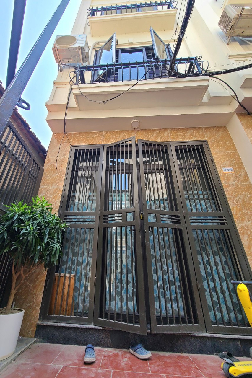 Chính chủ cần tiền Bán gấp nhà 3 tầng Đường La Phù, Hoài Đức