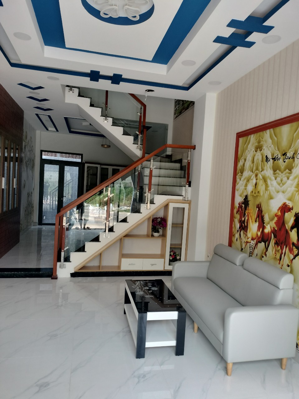 Chính chủ cần bán nhà 1 trệt 2 lầu Mặt tiền đuờng 1028 Tân Kỳ Tân Quý- Bình Tân