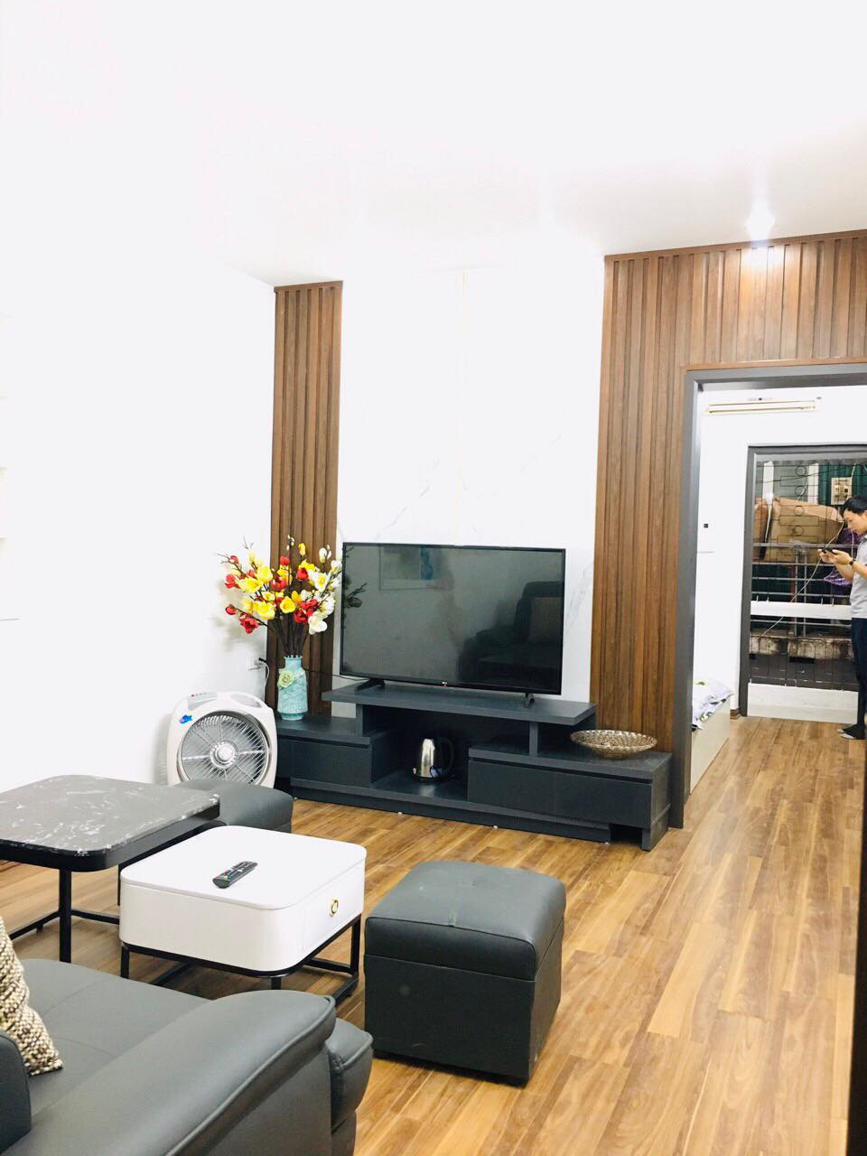 Sốc, hạ chào giá rẻ 1.39 cho căn tập thể văn chương - đống đa 45m2