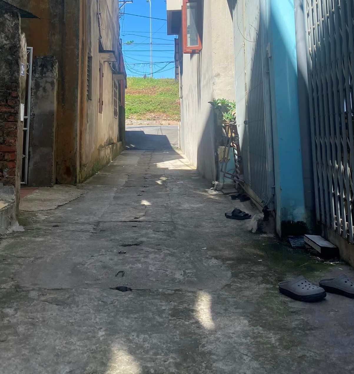 Siêu đẹp nhà Quyết Thắng Yên Nghĩa lô góc, gần chợ, xung quanh tiện ích ngập tràn, 35 4T giá 2.62 tỷ