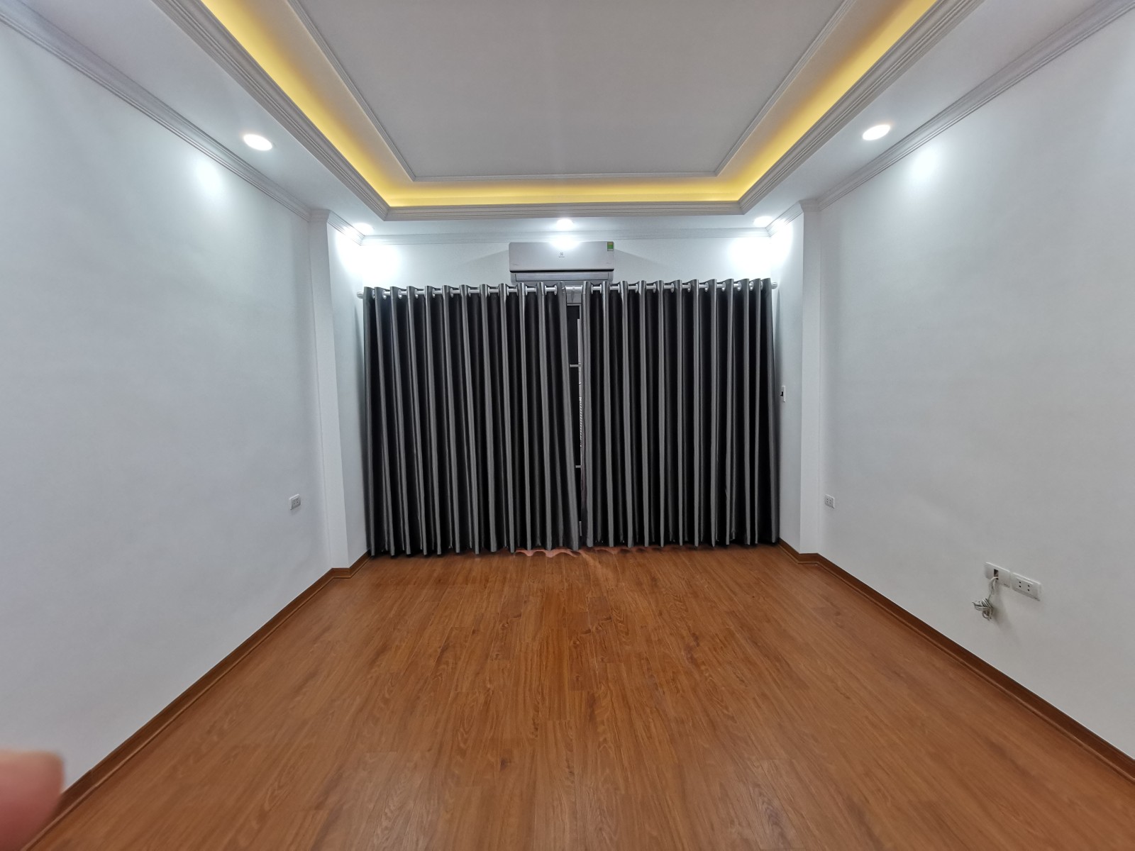 MỚI! NHÀ RIÊNG TẠI XUÂN ĐỈNH 5 TẦNG CHỈ CÓ GIÁ 4,5 TỶ