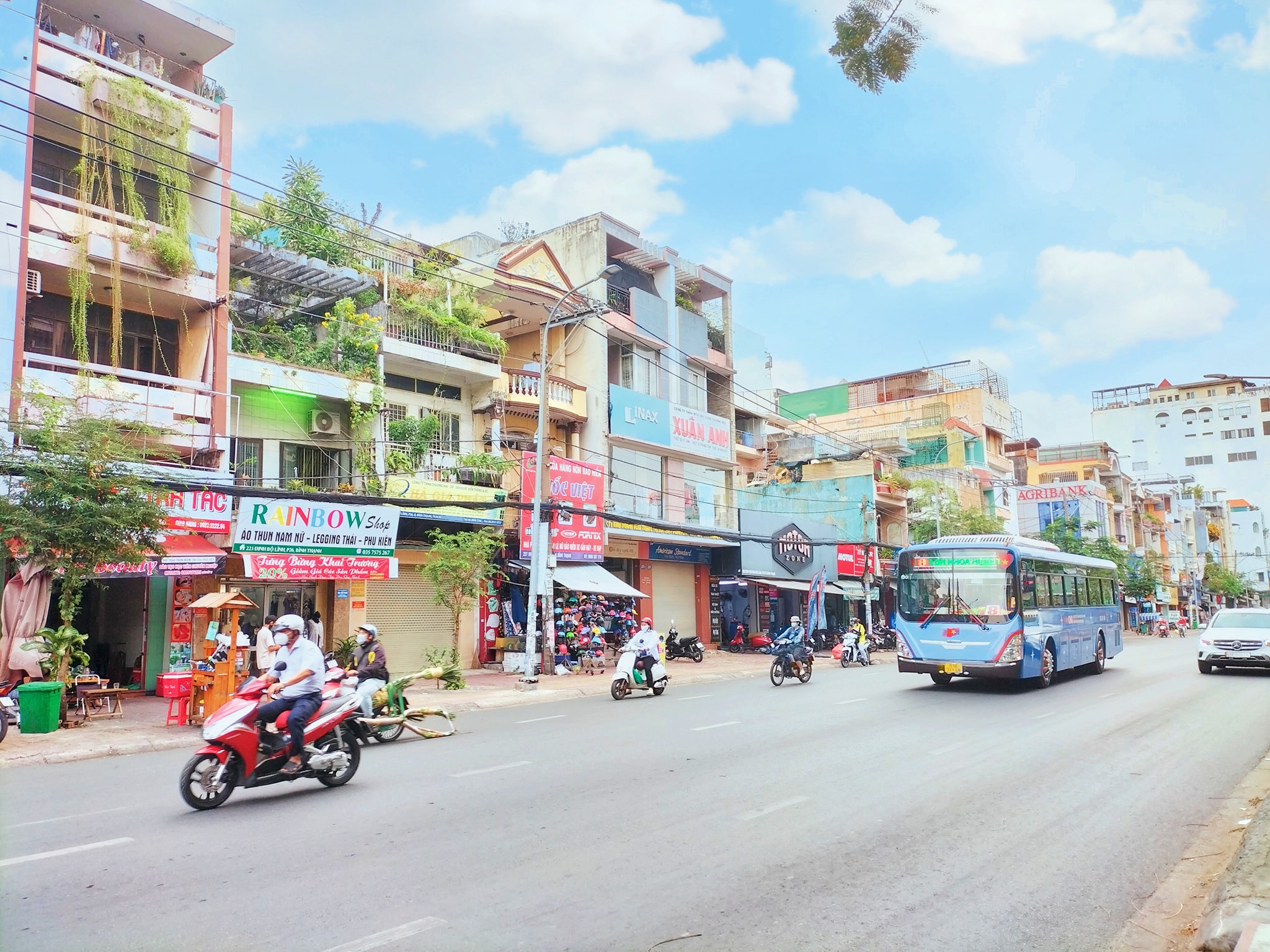 MẶT TIỀN KINH DOANH - VIP BÌNH THẠNH