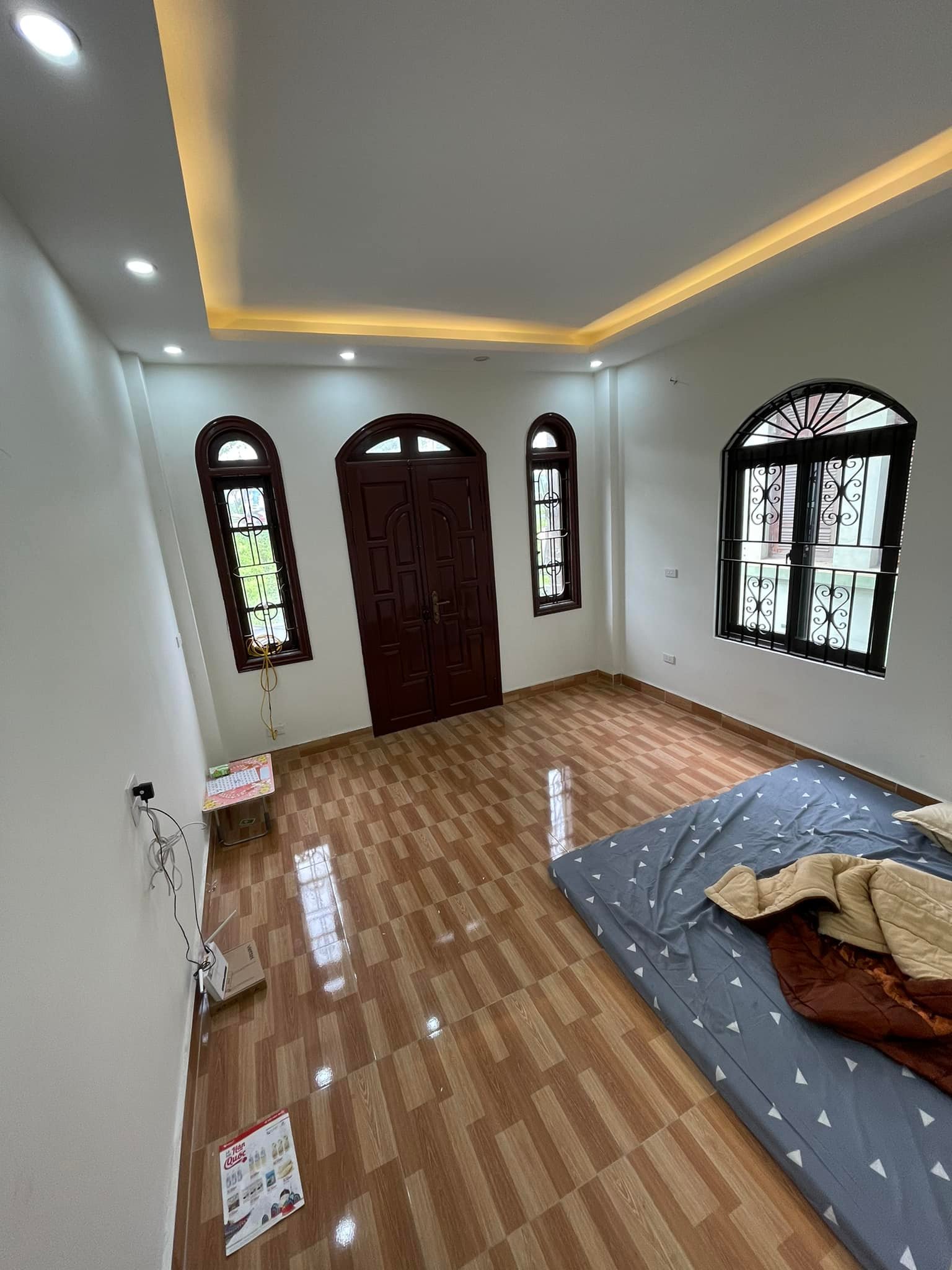 Bán nhà 38m2 phố Nguyễn Sơn, Long Biên Gara Ô tô phi Thang máy 5.2 Tỷ