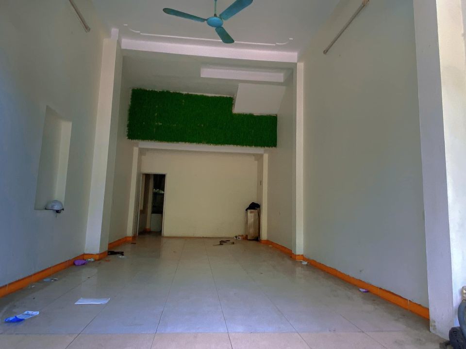 LÔ GÓC - KINH DOANH - PHÂN LÔ - Ô TÔ VÀO NHÀ - SÂN CHƠI TRƯỚC NHÀ - VỊ TRÍ CỰC HIẾM - CẦN BÁN NHÀ 4V TẦNG CẦU DIỄN 62M2