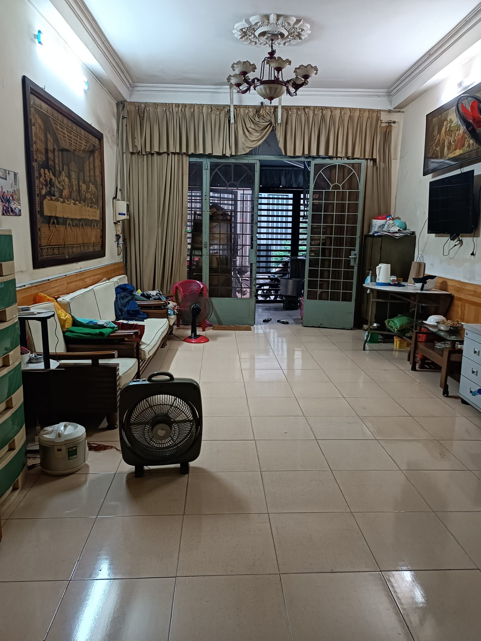 BÁN NHÀ HXH Hoàng Văn Thụ, Tân Bình 2 tầng 68m2 (4x17). Ở ngay. Giá chỉ 10 tỷ.