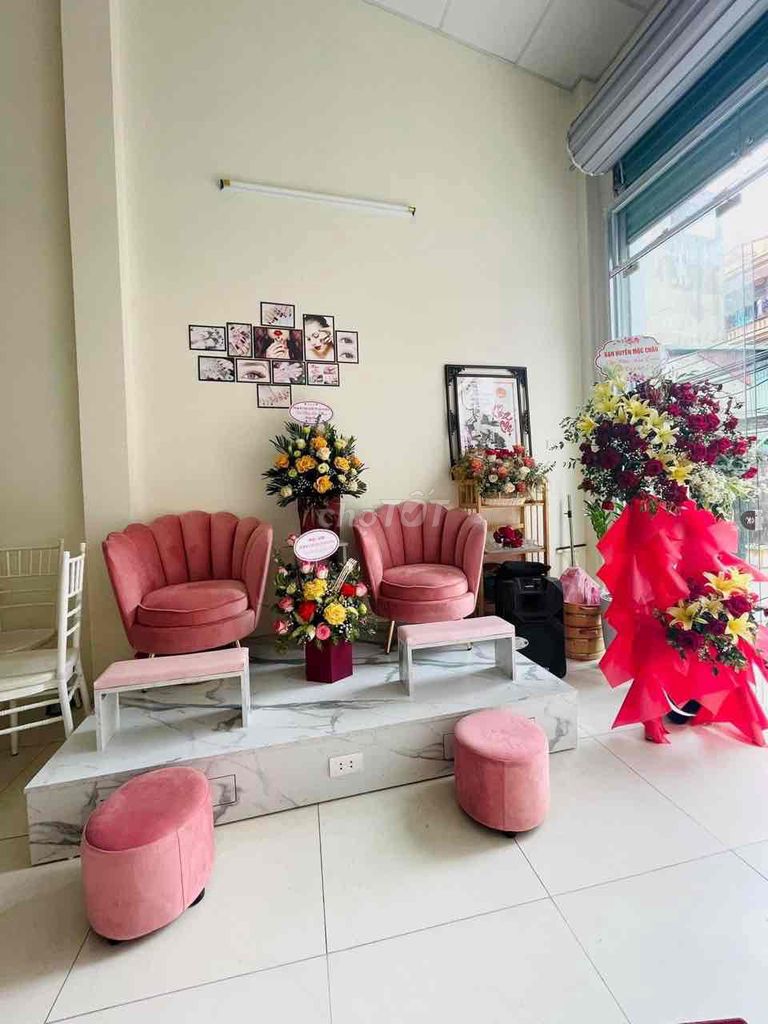 Chính chủ cần sang nhượng cửa hàng Nails, Mi, gội đầu tại Hà Đông.