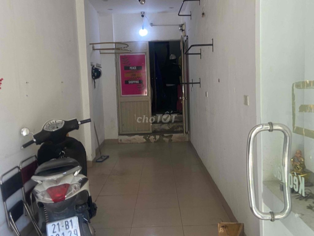 Cho thuê mặt bằng kinh doanh tại Kim Mã, Ba Đình, Hà Nội.