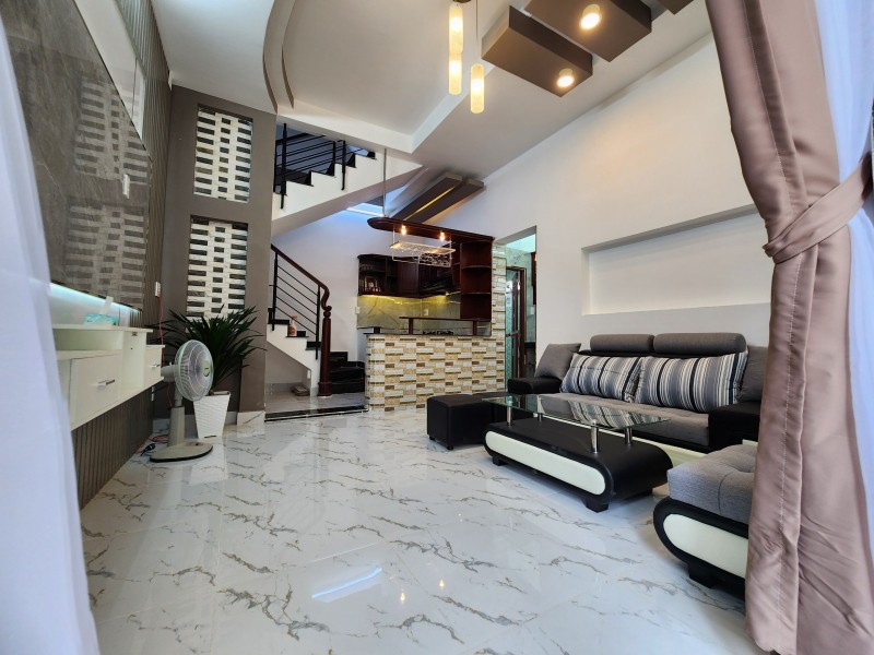 Bán Nhà Nguyễn Trung Trực Bình Thạnh 4 Tầng 5 Tỷ