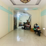  300m2 - 4