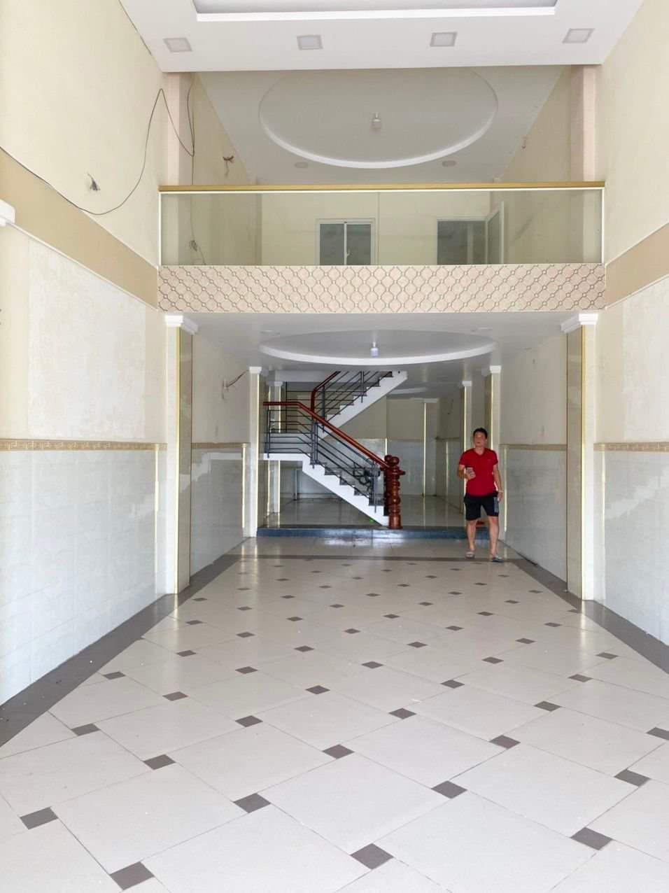 BÁN NHÀ MT Nguyễn Sỹ Sách, Tân Bình 2 tầng 95m2 (5x19). Kinh doanh đỉnh. Giá chỉ 10 tỷ.