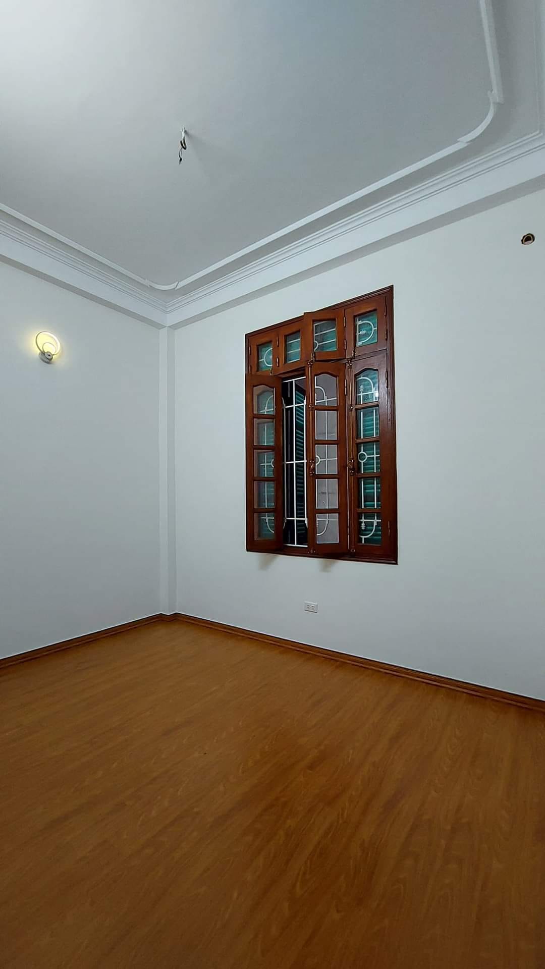 Bán nhà 98m2 phố Hồng Tiến, Long Biên Gara 2 Ô tô 7 chỗ 6 ngủ Thang máy XỊN Giá 13.2 Tỷ