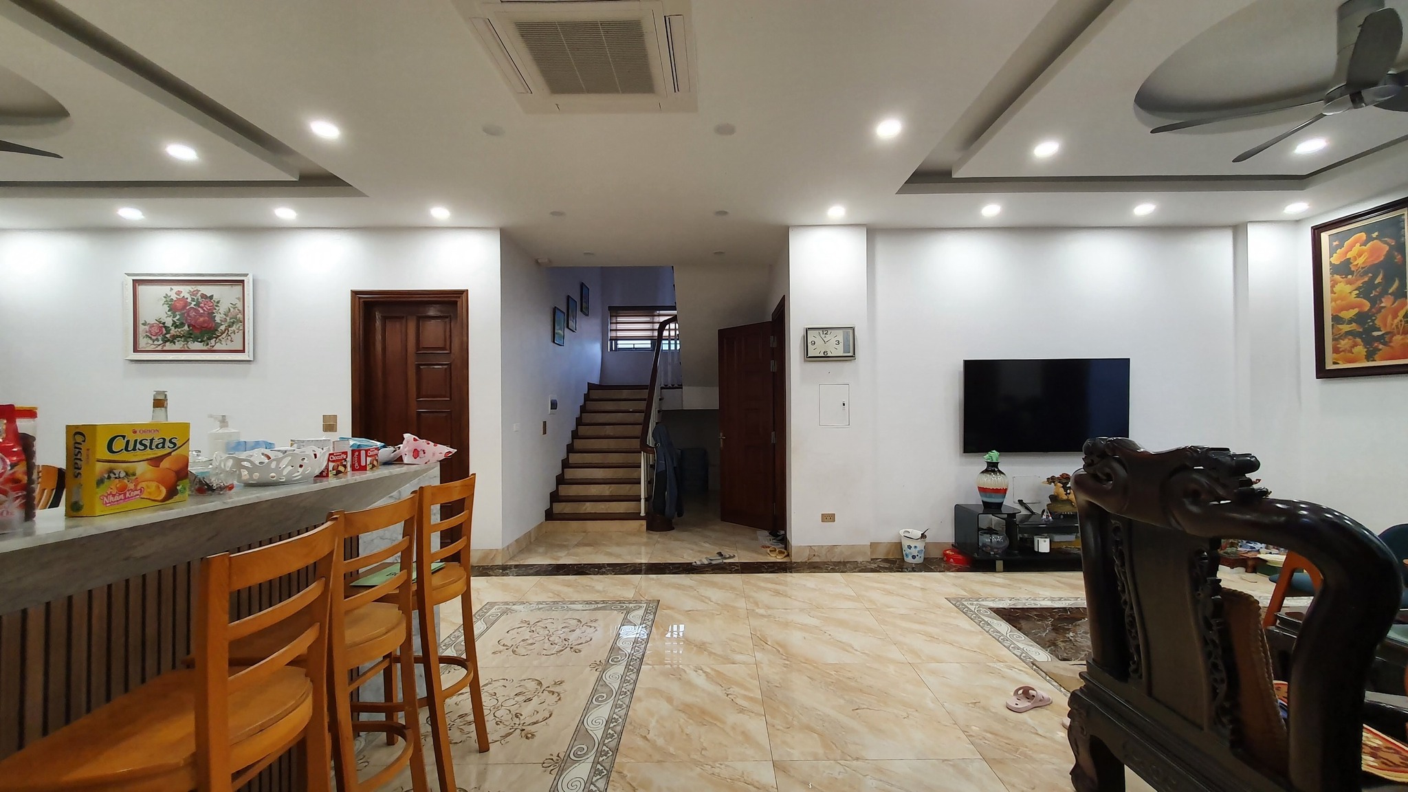 Bán nhà 79m2 phố Hồng Tiến, Long Biên Gara 2 Ô tô 7 chỗ Thang máy Nhập Đẳng cấp Dân chơi Giá 12.1 Tỷ