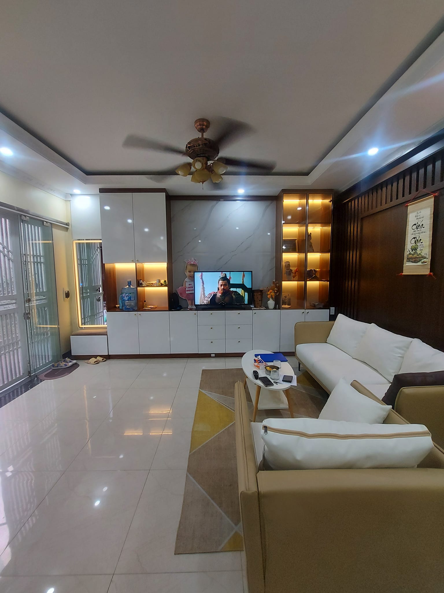 Bán nhà 99m2 phố Hồng Tiến, Long Biên Gara Ô tô phi 6 tầng Thang máy Nhập Giá 13.4 Tỷ